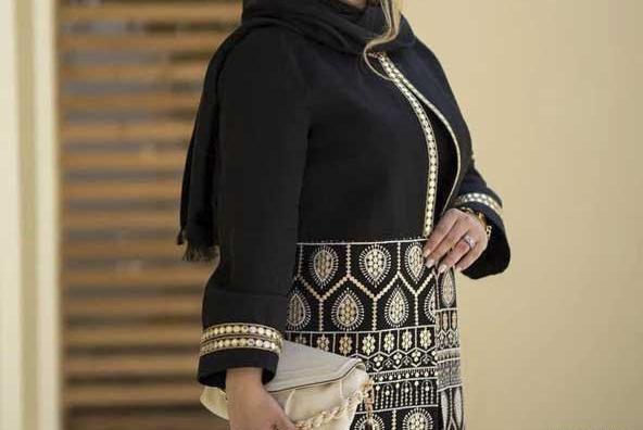 عکس مانتو مشکی طلایی