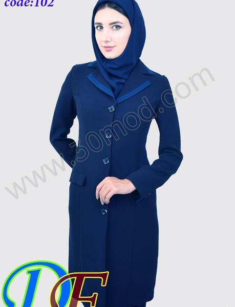 عکس مانتو شلوار آبی نفتی