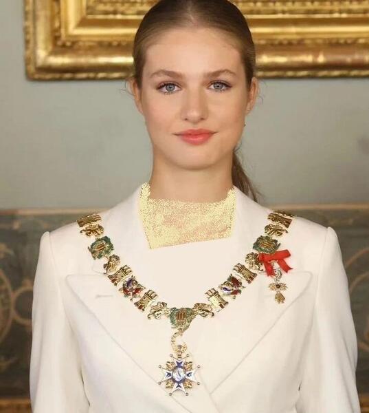 عکس زیباترین دختر ۱۱ ساله
