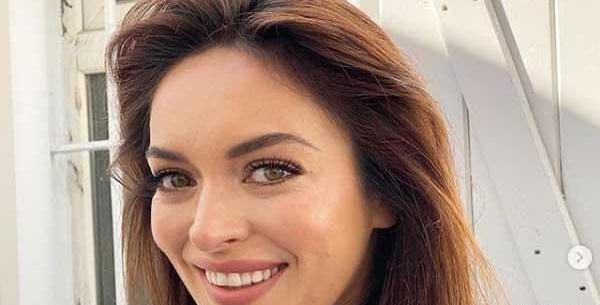 عکس صفیه در اپارتمان بی گناهان