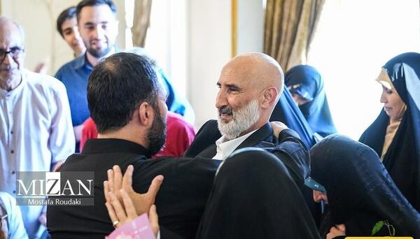 عکس صادق زیبا کلام و حمید نوری