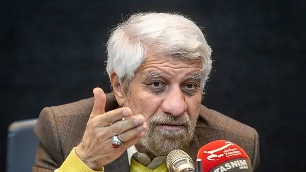 عکس جوانی حاج صادق آهنگران