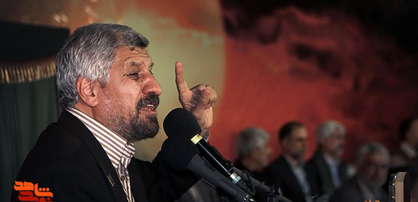 عکس جوانی حاج صادق آهنگران