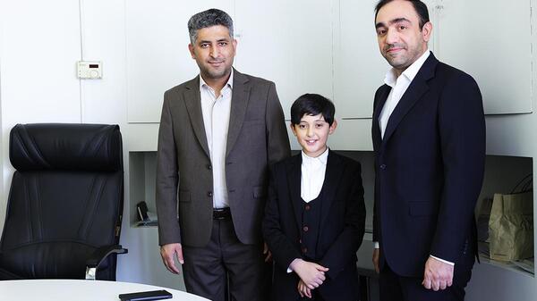 عکس صالح مهدی زاده در محفل