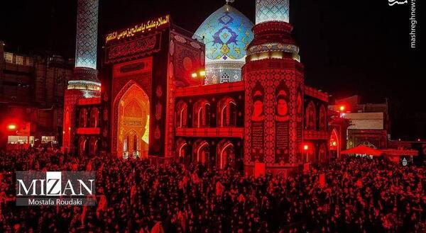 عکس امامزاده صالح در شب