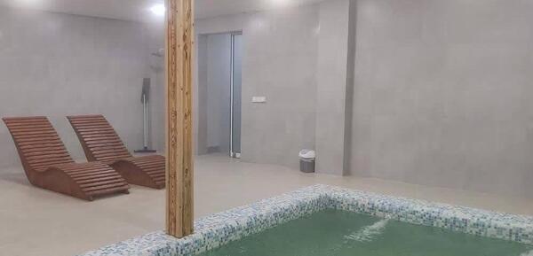 عکس استخر صالح آباد