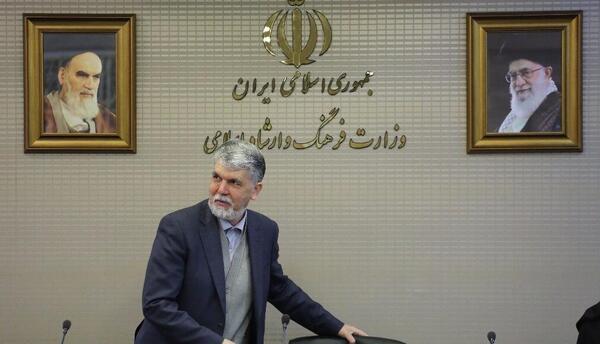 عکس صالحی وزیر ارشاد