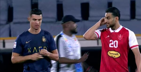 عکس شهاب زاهدی با پیراهن پرسپولیس