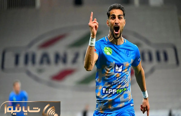 عکس شهاب زاهدی با پیراهن پرسپولیس