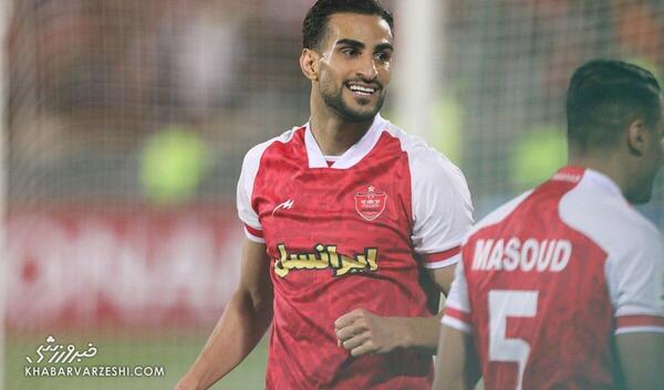 عکس شهاب زاهدی با پیراهن پرسپولیس