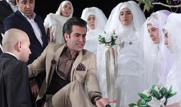 عکس هوتن شکیبا در لیسانسه ها