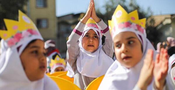 عکس جشن شکوفه ها ۱۴۰۳