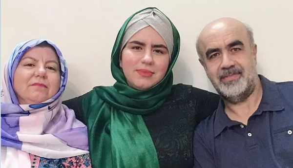 عکس شیرین و روژان در سریال نون خ