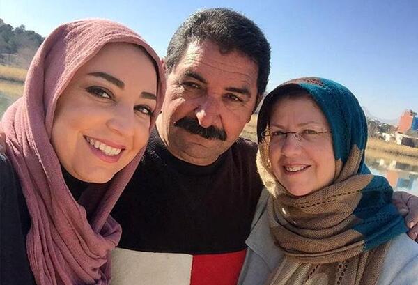 عکس شیرین صمدی مجری صدا و سیما