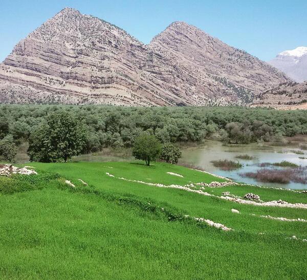 عکس کوه شیرین سوار