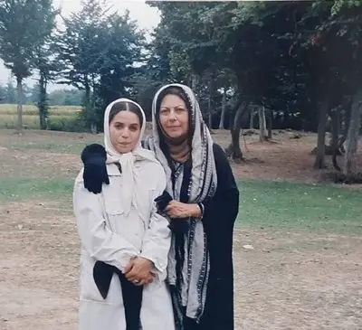 عکس شیرین در پس از باران