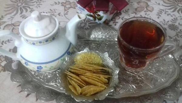 عکس چایی و شیرینی