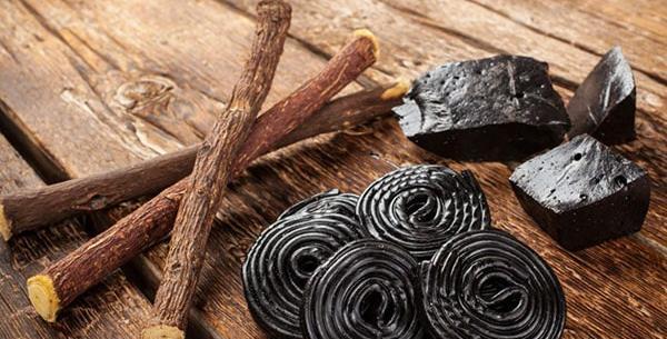عکس گیاه شیرین بیان خشک شده