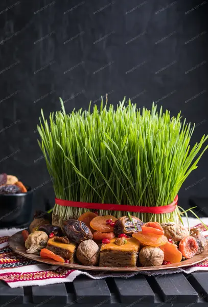 عکس آجیل و شیرینی عید