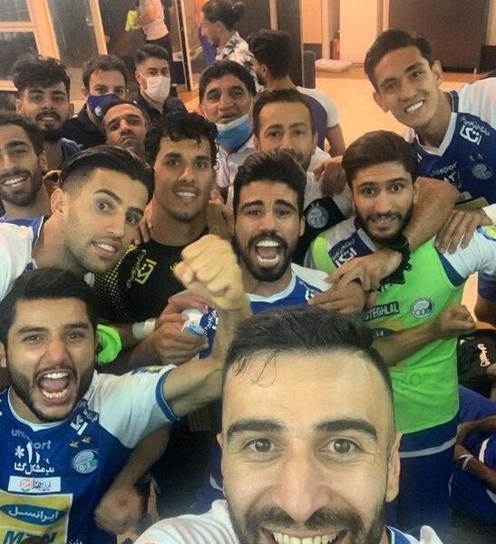 عکس شادی بازیکنان استقلال