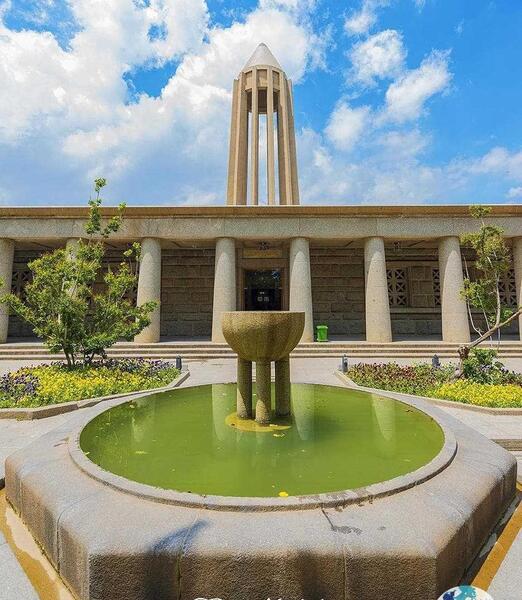 عکس آرامگاه ابو علی سینا