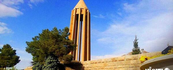 عکس آرامگاه بوعلی سینا در همدان