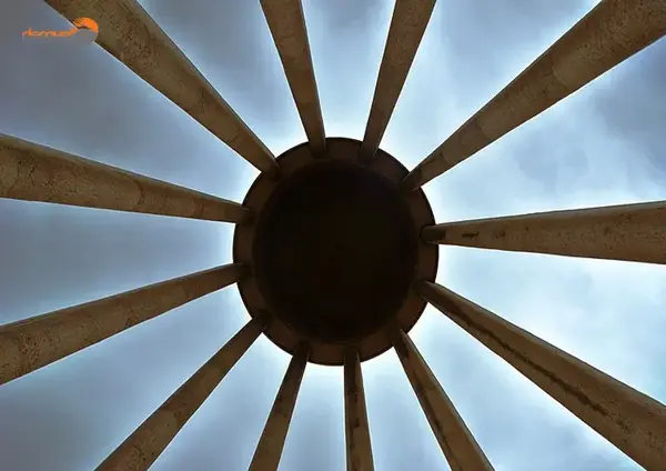 عکس آرامگاه بوعلی سینا در همدان