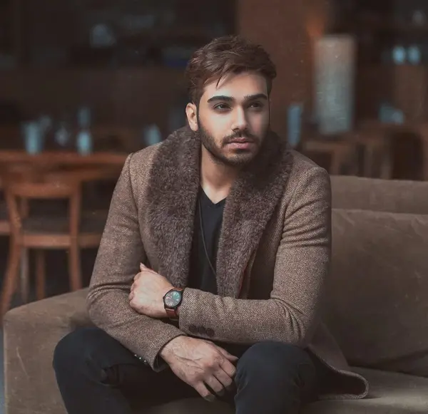 عکس سینا درخشنده و مادرش