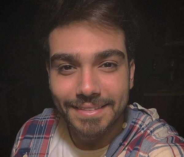 عکس خواننده سینا درخشنده