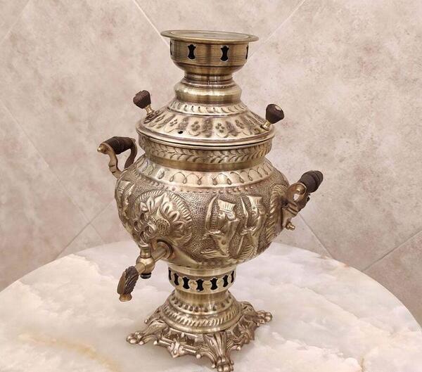 عکس سماور سفید طلایی
