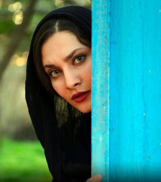عکس ساناز سعیدی و همسرش و فرزندش