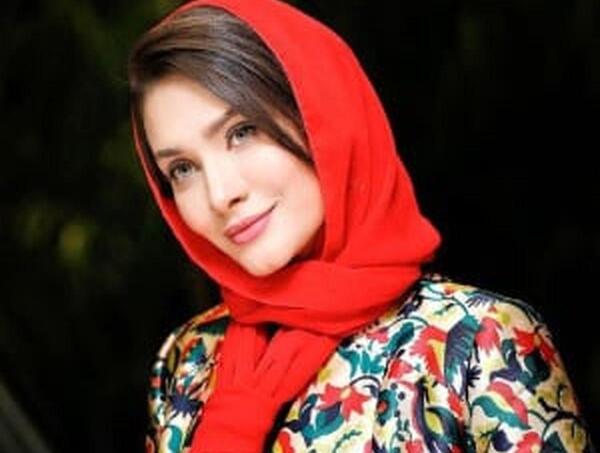 عکس ساناز سعیدی و همسرش و فرزندش