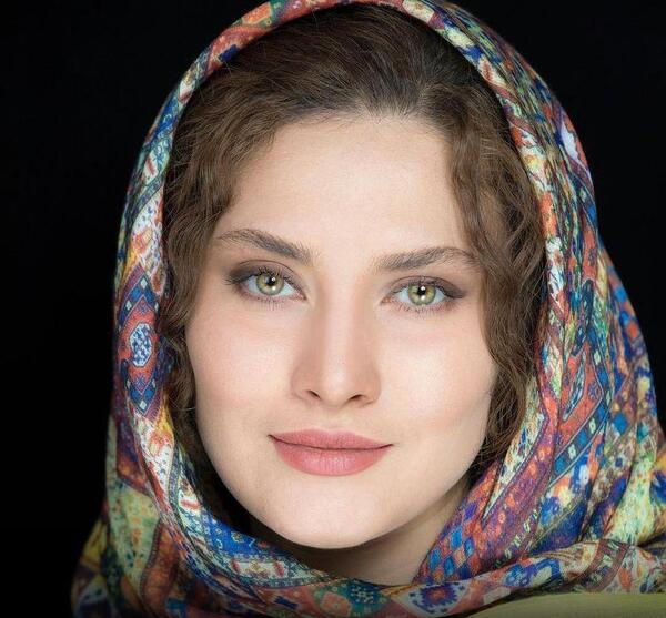 عکس ساناز سعیدی و همسرش و فرزندش