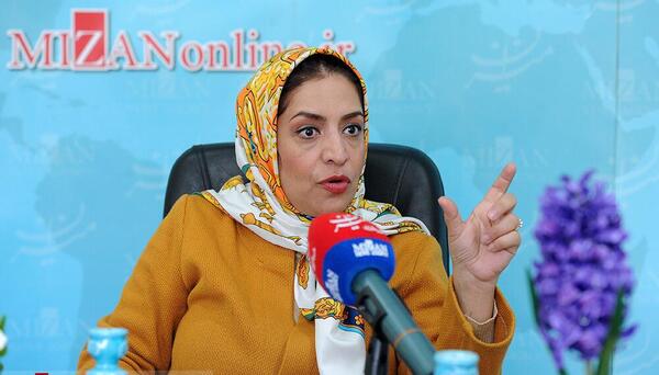 عکس بازیگر ساناز سماواتی