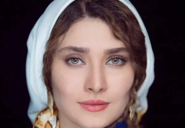 عکس از ساناز سعیدی بازیگر