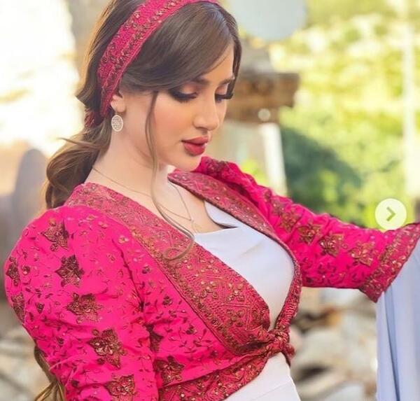 عکس سمیرا کارزان برای پروفایل