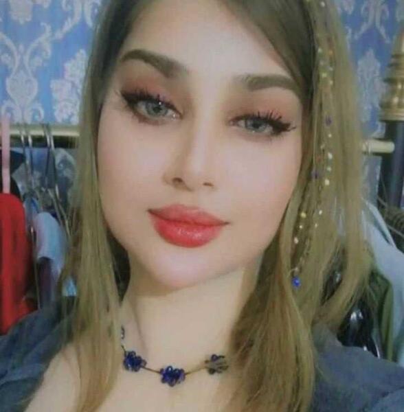 عکس سمیرا کارزان برای پروفایل