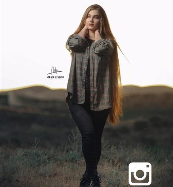 عکس سمیرا کارزان برای پروفایل