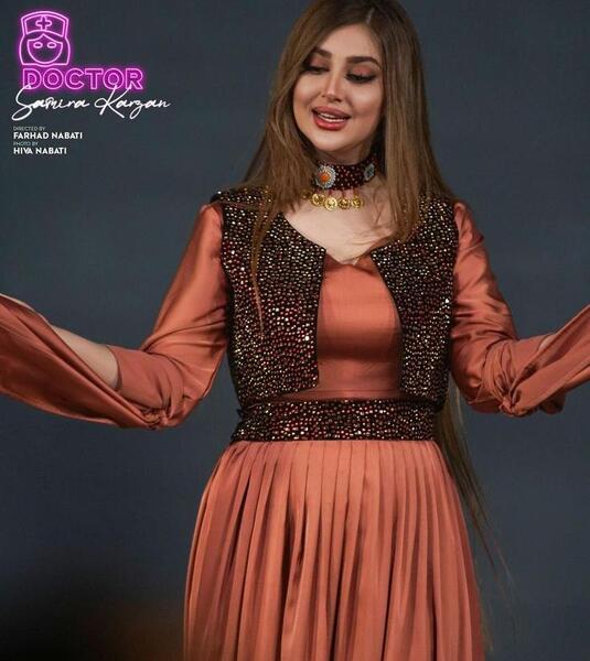 عکس سمیرا کارزان و خواهرش