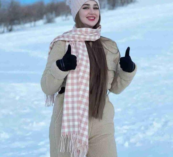 عکس سمیرا کارزان و خواهرش