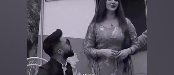عکس سمیرا کارزان و خواهرش