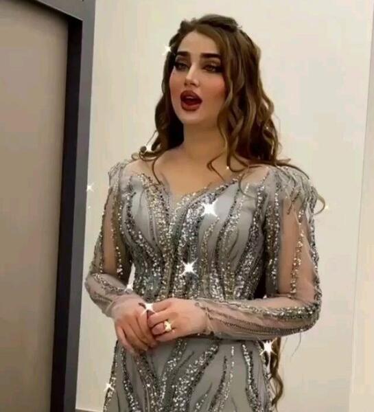 عکس سمیرا کارزان و خواهرش