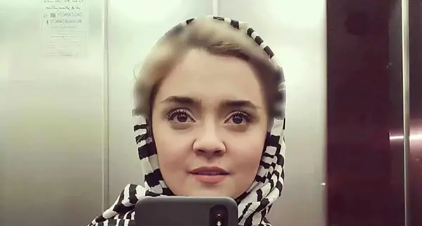 عکس مادر سوگند در لحظه گرگ و میش