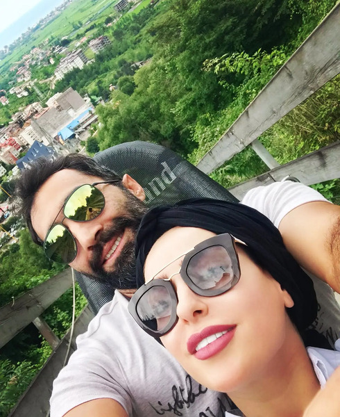 عکس سمانه پاکدل و همسرش در عروسی گلزار