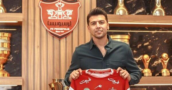 عکس سعید مهری با لباس پرسپولیس