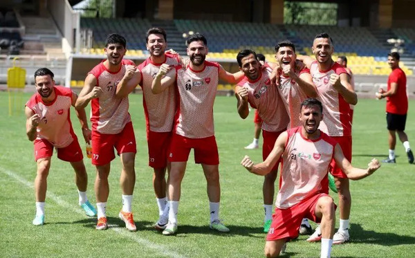 عکس سعید مهری با لباس شخصی