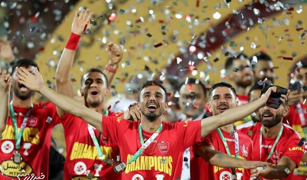عکس سعید صادقی در پرسپولیس