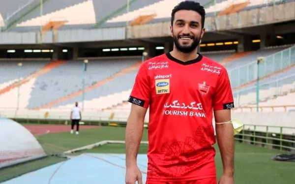 عکس سعید صادقی در پرسپولیس