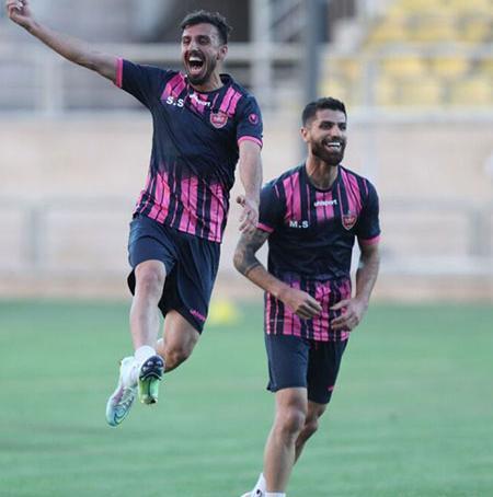 عکس سعید صادقی در پرسپولیس