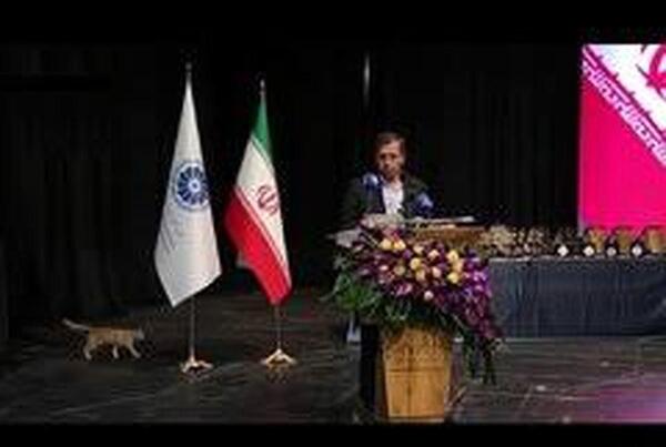 عکس سعید جلیلی با پرچم عراق
